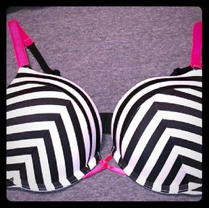 VICTORIA SECRET BOMBSHELL BRA